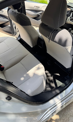 Gray cloth interior cleaned